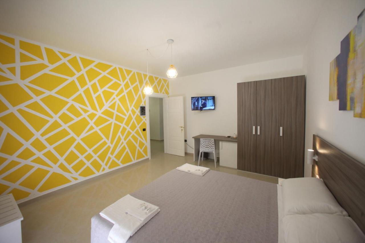 B&B Corso Roma Apricena Bagian luar foto