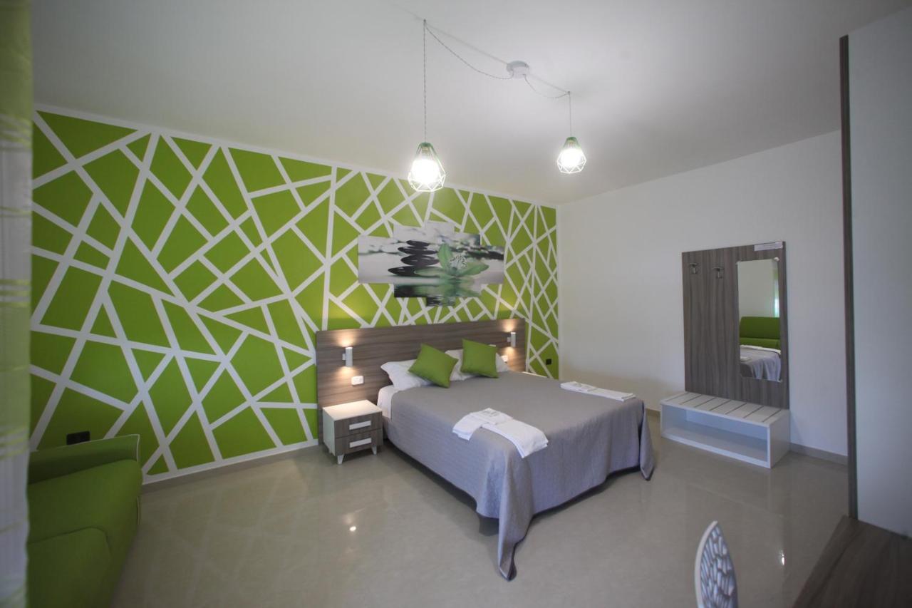 B&B Corso Roma Apricena Bagian luar foto