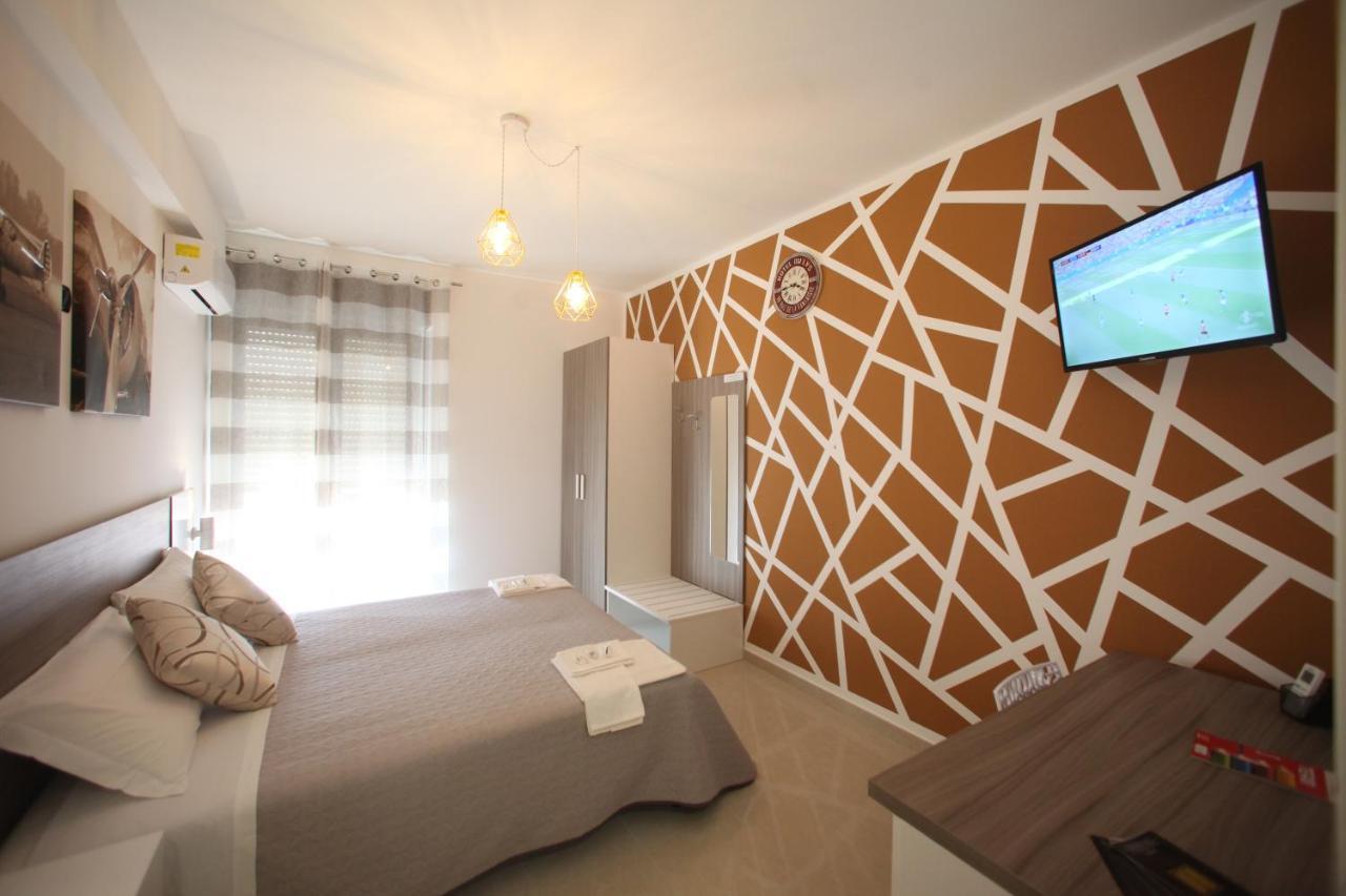 B&B Corso Roma Apricena Bagian luar foto