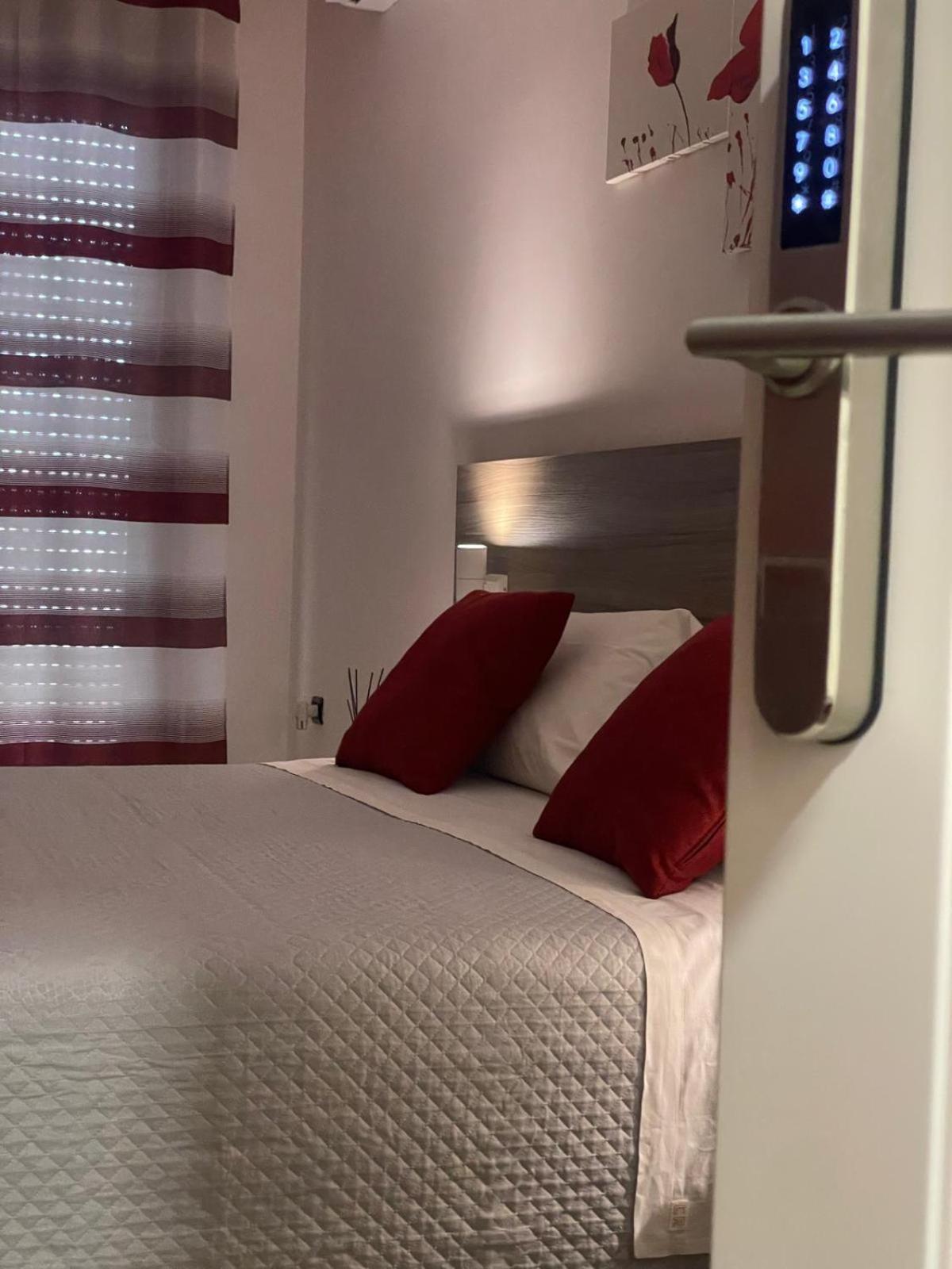 B&B Corso Roma Apricena Bagian luar foto